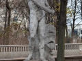 Скульптура на площади 18 марта
