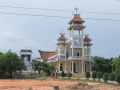 Католическая церковь с народным колоритом